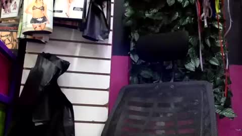 Snapshot of sarayx chatting on April 2026 04:48:02 PM mery online show from April 2026 04:48:02 PM