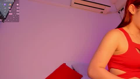 Snapshot of sarenlux chatting on November 2025 12:16:01 PM Baby Saren online show from November 2025 12:16:01 PM