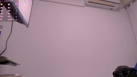 Baby Saren online show from November 2025 12:16:02 PM