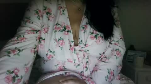 Snapshot of saretta46 chatting on April 2026 01:30:01 PM Sara online show from April 2026 01:30:01 PM