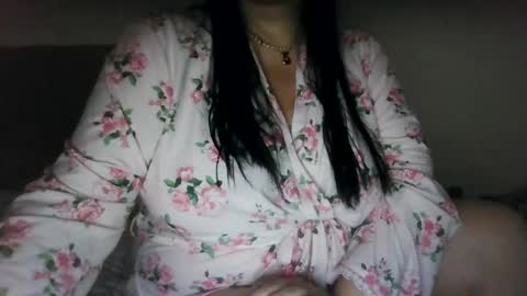Snapshot of saretta46 chatting on May 2026 11:46:02 PM Sara online show from May 2026 11:46:02 PM