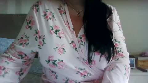Snapshot of saretta46 chatting on May 2026 09:31:01 PM Sara online show from May 2026 09:31:01 PM