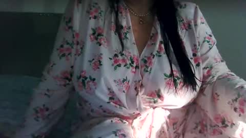 Snapshot of saretta46 chatting on May 2026 10:04:02 PM Sara online show from May 2026 10:04:02 PM