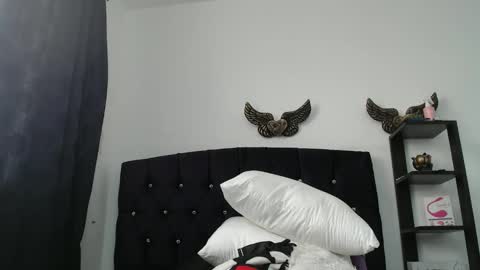 Sara online show from April 2026 06:27:01 PM