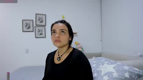 Snapshot of saritadolly_ chatting on November 2025 11:10:01 PM Sara Cute online show from November 2025 11:10:01 PM