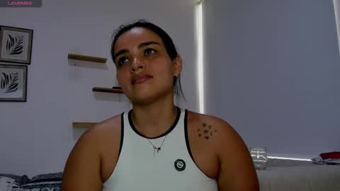 Snapshot of saritadolly_ chatting on December 2025 09:08:01 PM Sara Cute online show from December 2025 09:08:01 PM