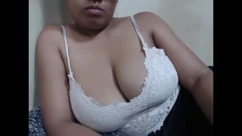 Snapshot of saronette chatting on March 2025 09:32:02 AM saronette online show from March 2025 09:32:02 AM