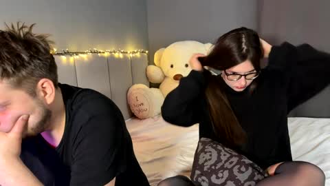 sasakyra online show from April 2026 10:45:01 PM