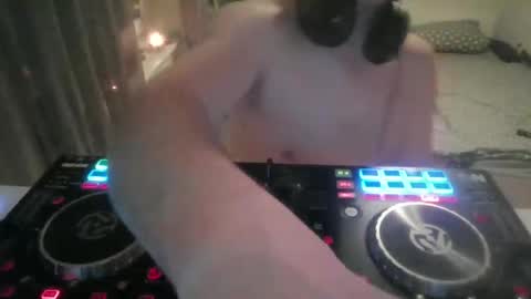 Snapshot of sasch1982h chatting on December 2025 01:33:01 AM sasch1982h online show from December 2025 01:33:01 AM