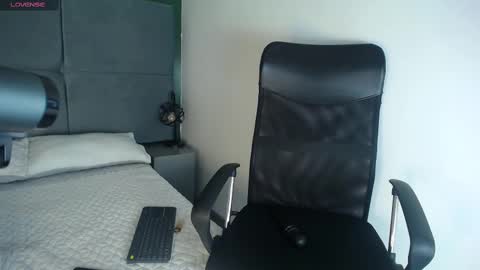 Snapshot of sasha_brattz chatting on February 2025 05:44:02 AM Sasha Brattz online show from February 2025 05:44:02 AM