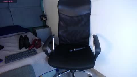 Snapshot of sasha_brattz chatting on March 2025 07:19:02 AM Sasha Brattz online show from March 2025 07:19:02 AM