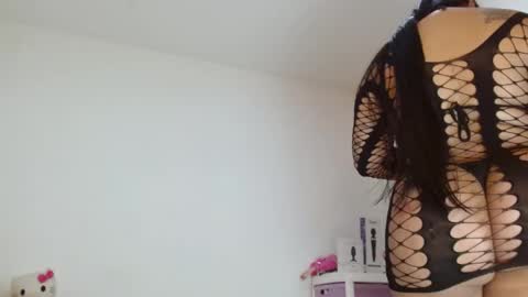 Sasha Creamy online show from May 2026 08:45:01 AM