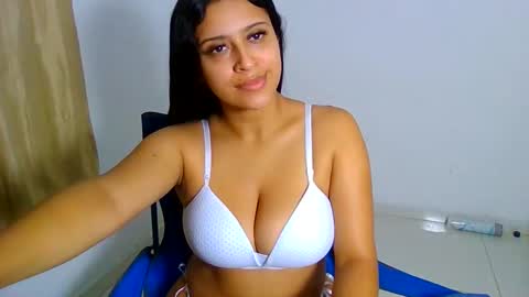 Snapshot of sasha_rose23 chatting on December 2025 09:25:01 AM Camila online show from December 2025 09:25:01 AM
