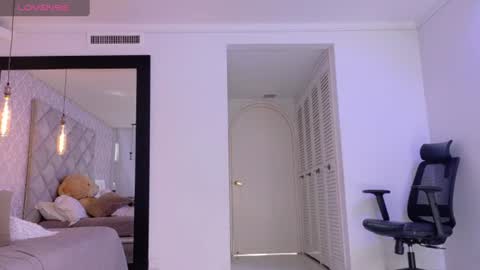 sasha_sinne online show from July 2026 01:27:01 PM