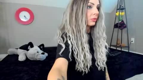 Snapshot of sashabarbieshow chatting on March 2025 10:21:01 PM Sasha online show from March 2025 10:21:01 PM