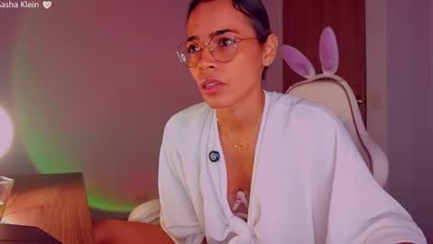 Sasha Klein online show from July 2026 01:53:01 PM