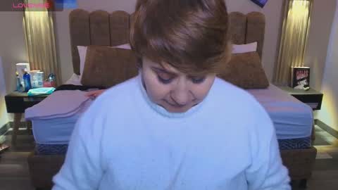 S A S H A R O S E online show from September 2025 12:10:02 PM