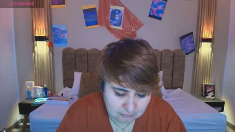 S A S H A R O S E online show from October 2025 12:23:02 PM