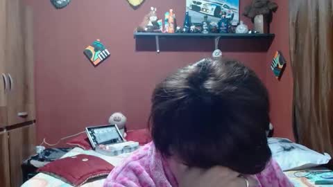 S A S H A R O S E online show from February 2026 12:11:01 PM