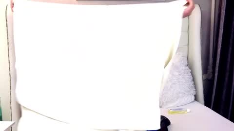 Sasha online show from February 2025 06:44:01 AM