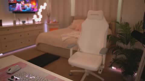 sashawest_official online show from March 2026 03:18:01 PM