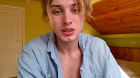 Sasha --  online show from August 2026 01:38:02 PM
