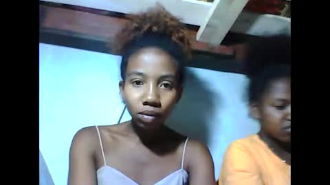 sasivia08 online show from April 2026 08:09:01 PM