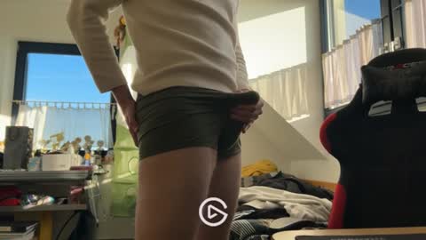 Snapshot of sason97xx chatting on December 2024 12:38:01 PM sason97xx online show from December 2024 12:38:01 PM