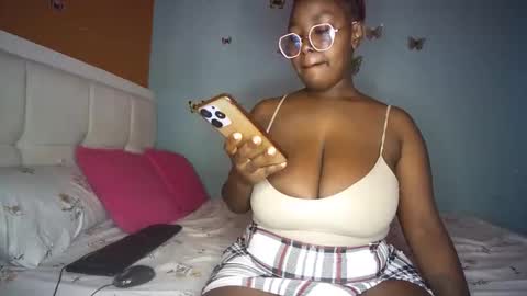 Snapshot of sassy100936 chatting on April 2026 04:23:02 AM Spicyd online show from April 2026 04:23:02 AM