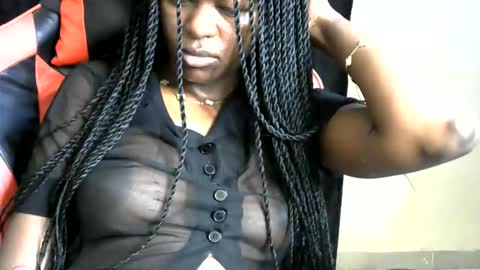 sassy_lyne online show from May 2026 11:33:01 PM