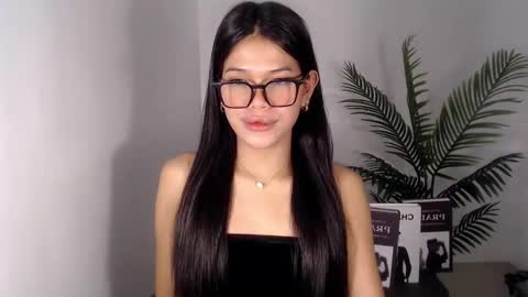 Snapshot of sassy_monie chatting on January 2025 02:37:02 AM sassy_monie online show from January 2025 02:37:02 AM