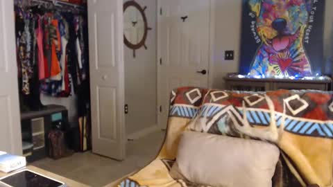 Trish online show from February 2025 02:28:02 AM