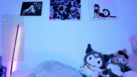    im expecting 300 thumbs up on my altar online show from May 2026 12:18:01 AM