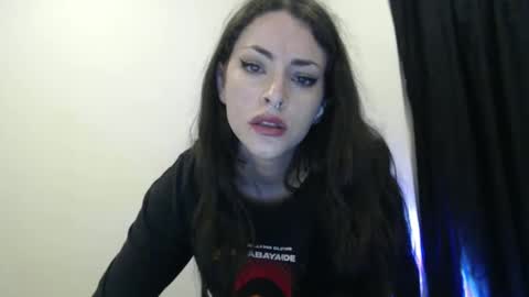 Nia online show from March 2025 11:26:01 PM