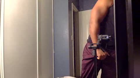 satisfaction01 online show from November 2025 01:35:02 PM