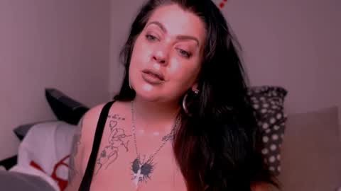 Snapshot of satisfymypussy chatting on February 2025 05:50:01 PM Alina online show from February 2025 05:50:01 PM