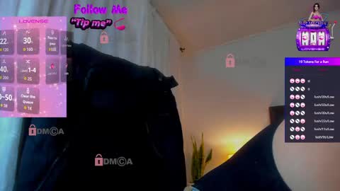 Snapshot of sattine chatting on April 2026 04:23:02 AM Sattine Ferrety online show from April 2026 04:23:02 AM