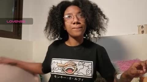 Snapshot of saturno_vibes chatting on March 2026 08:19:01 AM saturno_vibes online show from March 2026 08:19:01 AM
