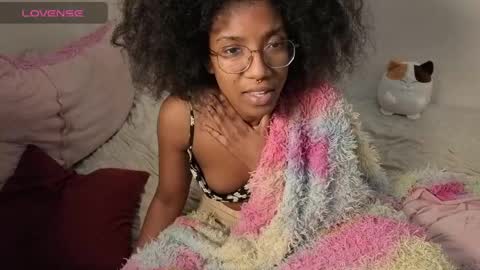 Snapshot of saturno_vibes chatting on March 2026 10:04:02 AM saturno_vibes online show from March 2026 10:04:02 AM