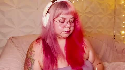 Snapshot of satyn_doll chatting on July 2026 11:40:01 PM Gina George online show from July 2026 11:40:01 PM