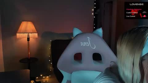 I AM JENN  online show from January 2025 09:19:01 PM