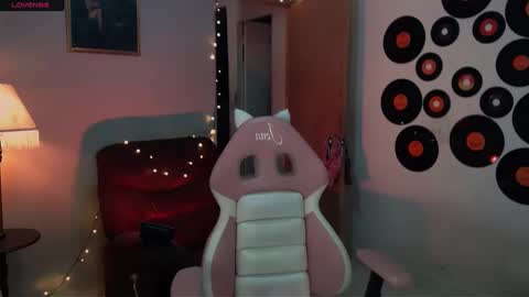 I AM JENN  online show from February 2025 03:01:02 AM