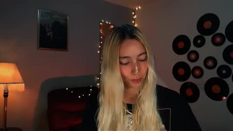 I AM JENN  online show from February 2025 11:25:02 PM