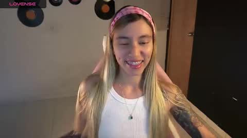 I AM JENN  online show from June 2026 03:08:01 AM