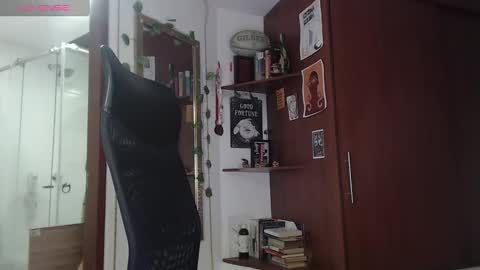 Snapshot of saucy_zaren chatting on December 2024 03:26:02 AM Zaren online show from December 2024 03:26:02 AM