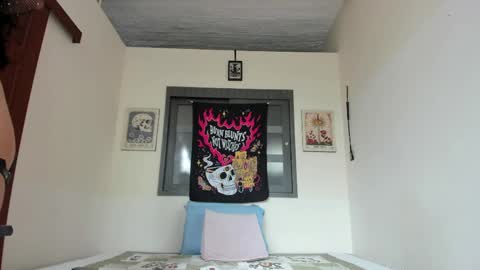 Zaren online show from April 2026 09:04:02 PM