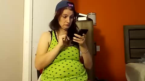 Snapshot of saucybear666 chatting on February 2025 10:31:01 PM SnowBunny online show from February 2025 10:31:01 PM