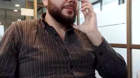 Ben online show from November 2025 10:21:01 PM