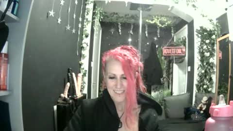 SaucySky online show from April 2026 10:56:02 PM