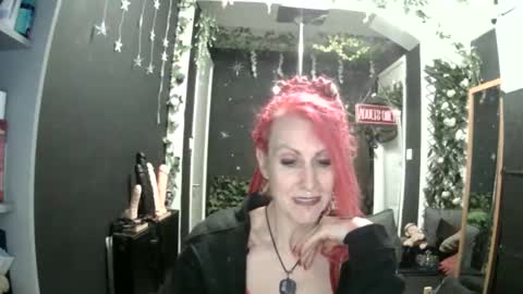 SaucySky online show from May 2026 08:38:02 PM